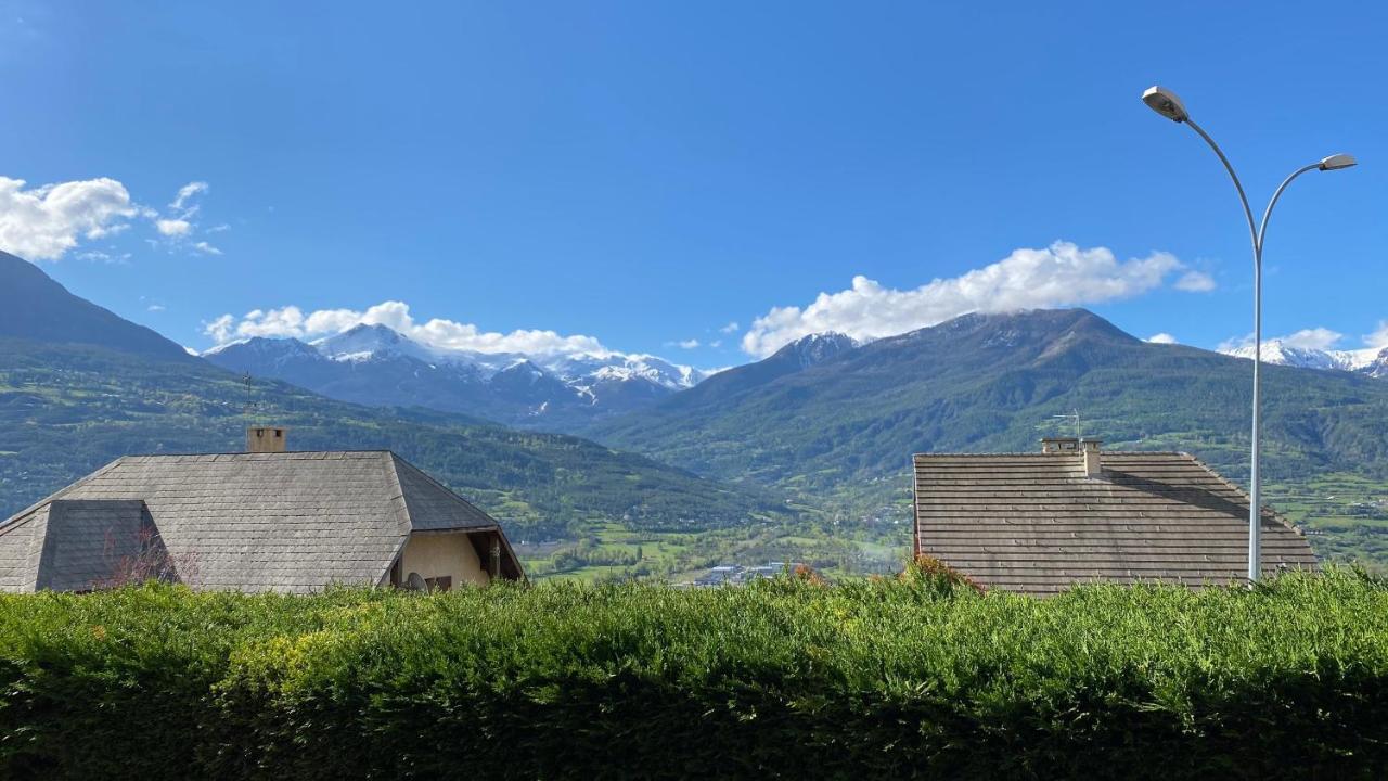 Embrun - Appartement 4/6 Personnes Avec Exterieurs מראה חיצוני תמונה